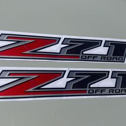 This set includes the following: - set of 2 "Z71 Off Road" Full Color decals (dimensions: 12.25" x 2")