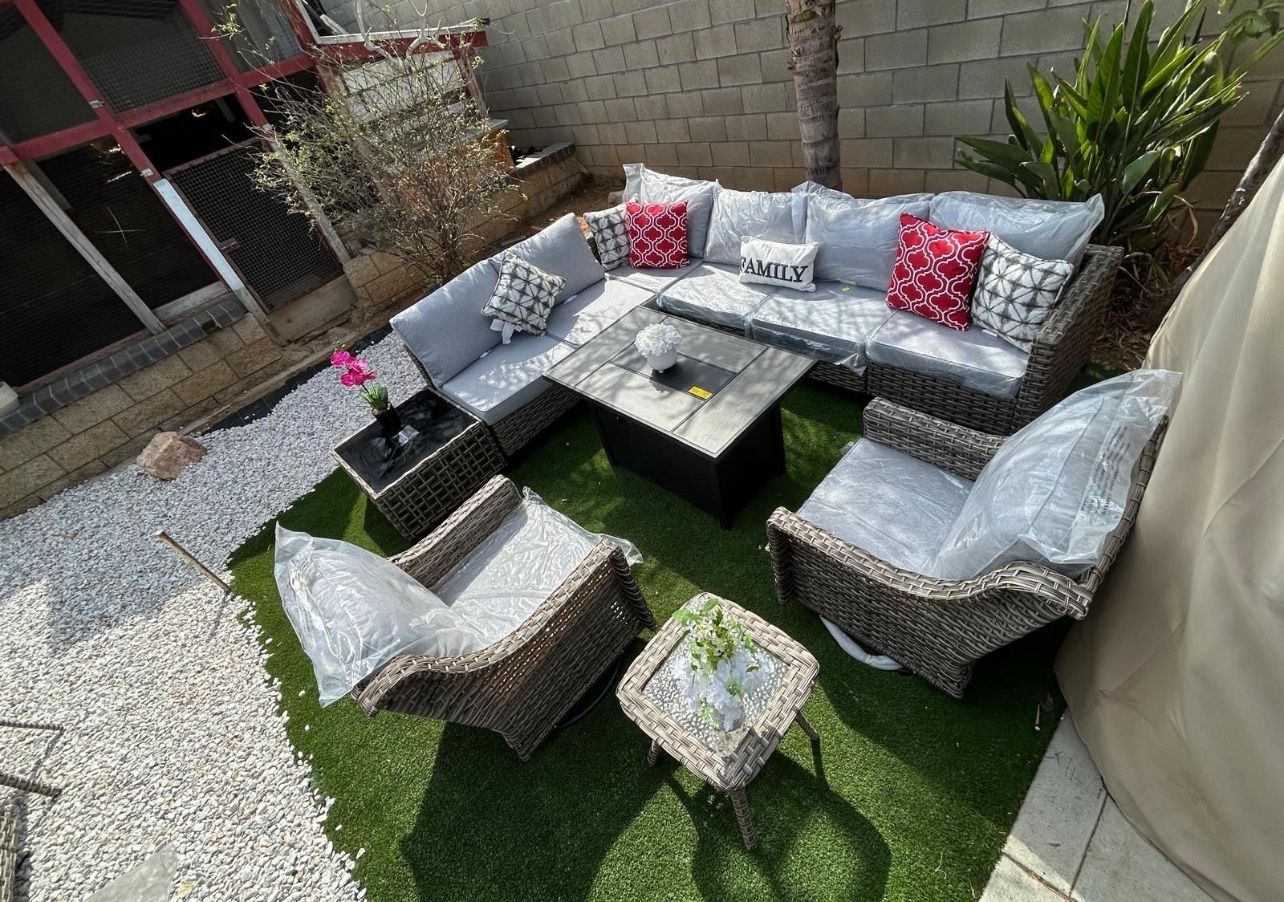 Brand New Patio Outdoor Furniture Set With Fire Pit