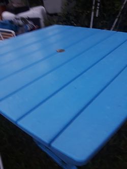 Breezesta high top patio table