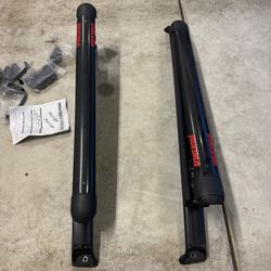 Yakima FatCat 6 EVO & Tesla Model Y Roof Rack