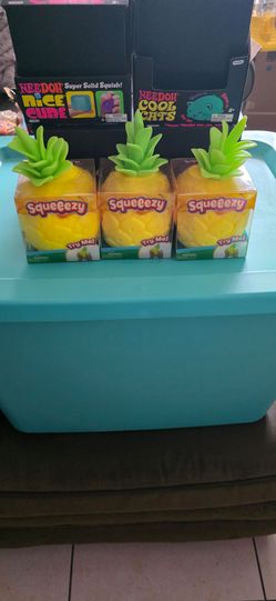 Sunny days squeezy pineapple