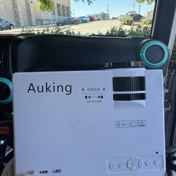 AUCKING PROJECTOR
