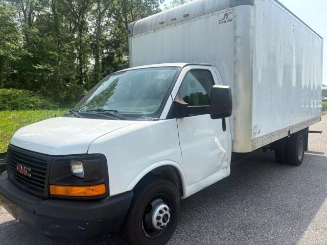 2016 GMC Savana Commercial Cutaway