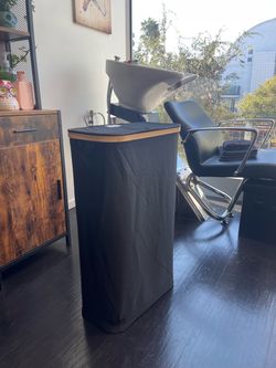 🎈Laundry Hamper.