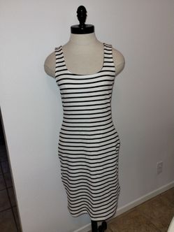 Iris Juniors White Midi Dress Thin Black Stripes Size Medium EUC