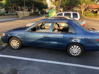Toyota Corolla 1999 automático