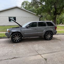2005 Grand Jeep Cherokee 