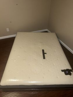 Like New Queen Size Mattress