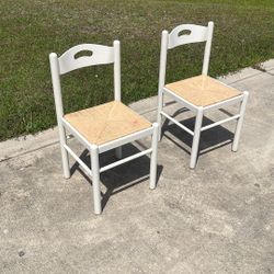 2 Chairs