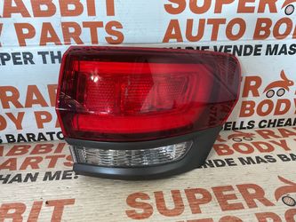 2014 Grand Cherokee Tail Light Outer Passenger OEM 🔥 2021