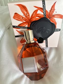 Victor & Rolf Flower Bomb Tiger Lily Perfume