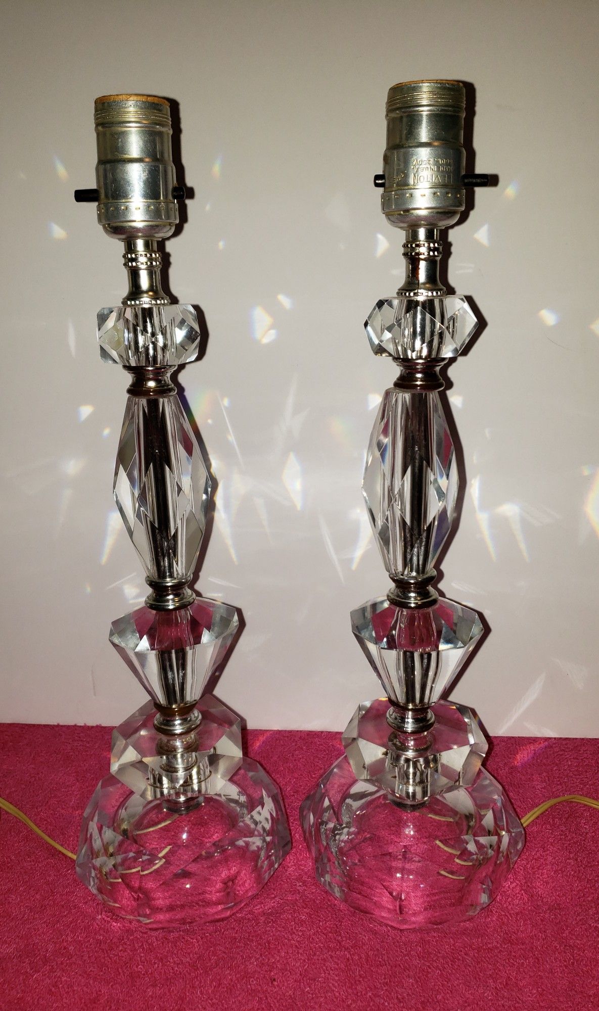 VINTAGE PAIR CUT CRYSTAL GLASS BOUDOIR TABLE LAMPS 15" TALL WORK PERFECTLY