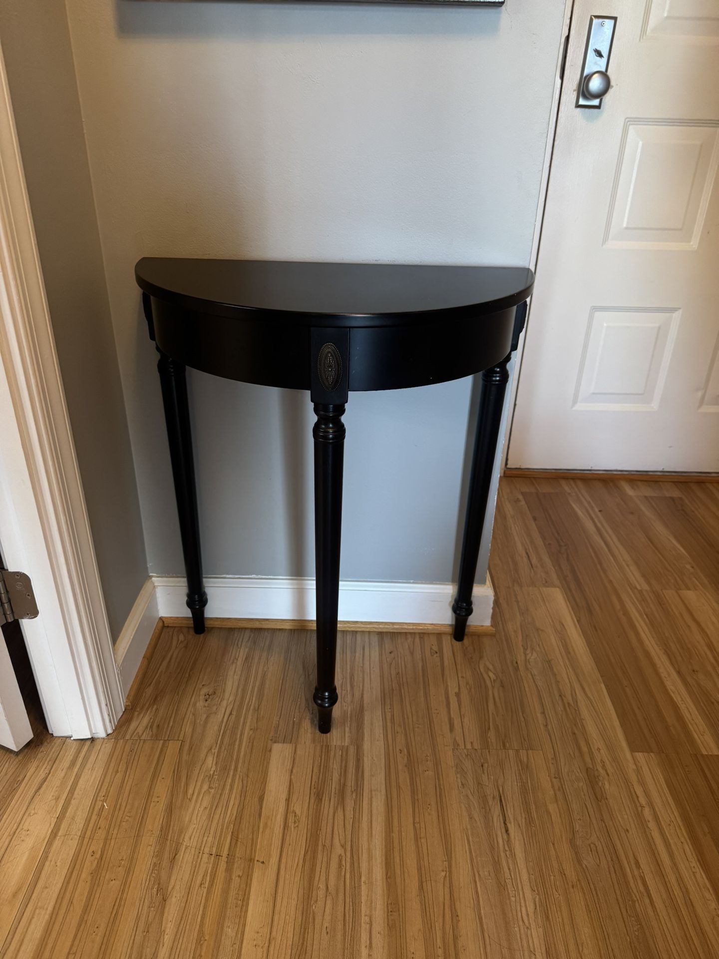 Corner Table