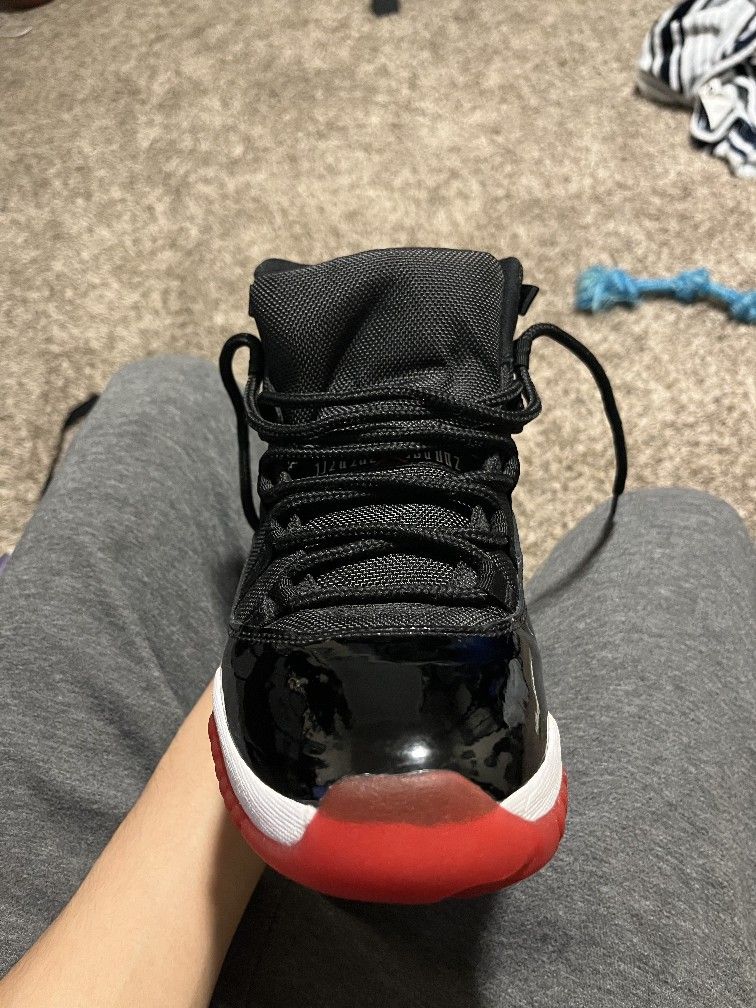 JORDAN 11