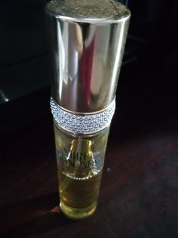 Elizabeth Taylor White Diamonds perfume. $7  OBO
