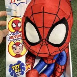 PETER PARKER AMAZING SPIDEY & FRIENDS TALKING TOY NEW