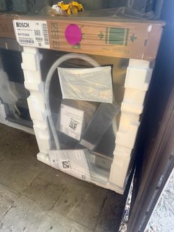 Bosch 800 Series 24" Custom Panel-Ready Built-In Dishwasher