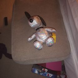 100 show teddy bear of snoppy