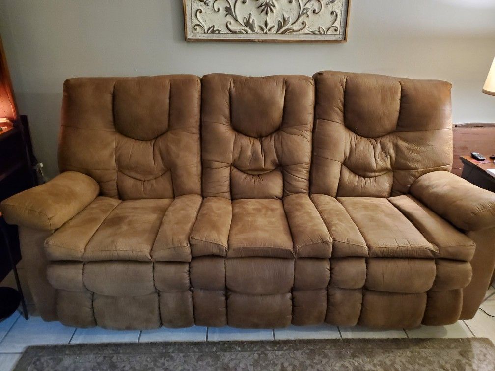 Automatic Recliner Couch & Lazy Boy Chair