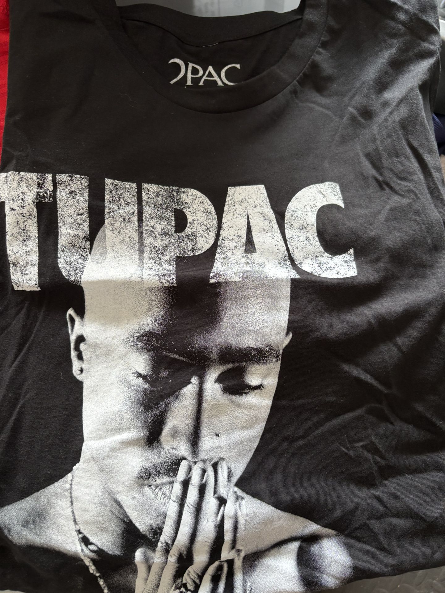 2PAC XXL T Shirt And Greatest Hits Cd
