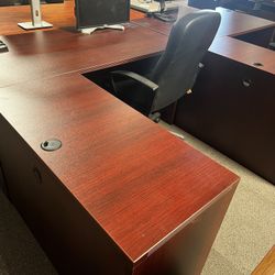 L Shaped Desk 