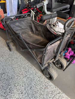Coaches wagon for sports baseball football soccer