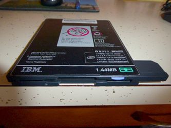 IBM Thinkpad 3.5" 1.44MB internal floppy disk drive