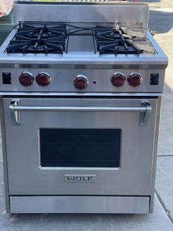 WOLF PROFESSIONAL STOVE 30”