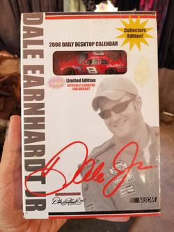 Dale Earnhardt jr. Desktop Calendar