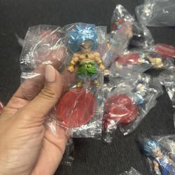 Dragon Ball Z Cupcake Toppers / Favors (21)