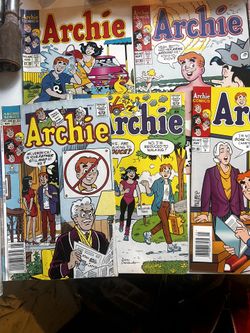 Set Of 11 Archie Comic Books