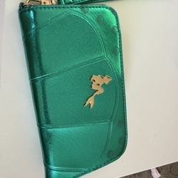 Little Mermaid 🧜🏾‍♀️ Wristlet Phone Case Wallet