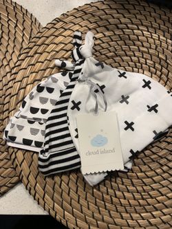 Baby hats cloud island