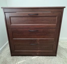 3-drawer dresser