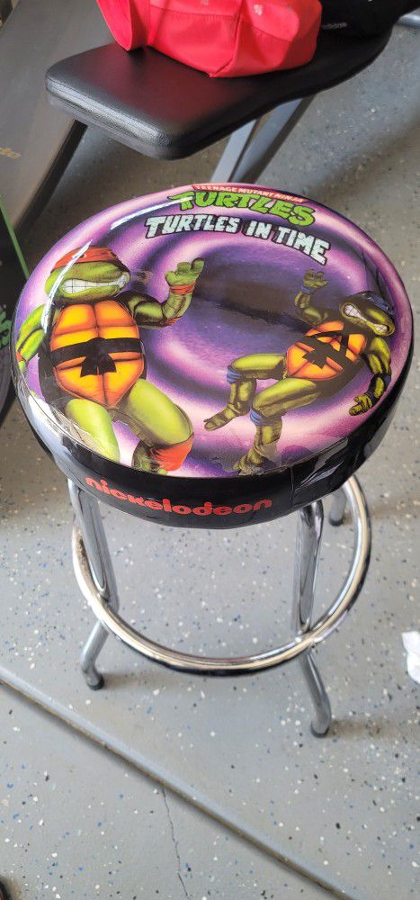 Arcade 1up Riser and Stool For Tmnt.