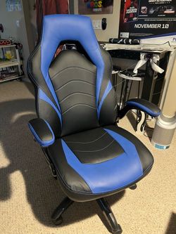 Blue gaming chair