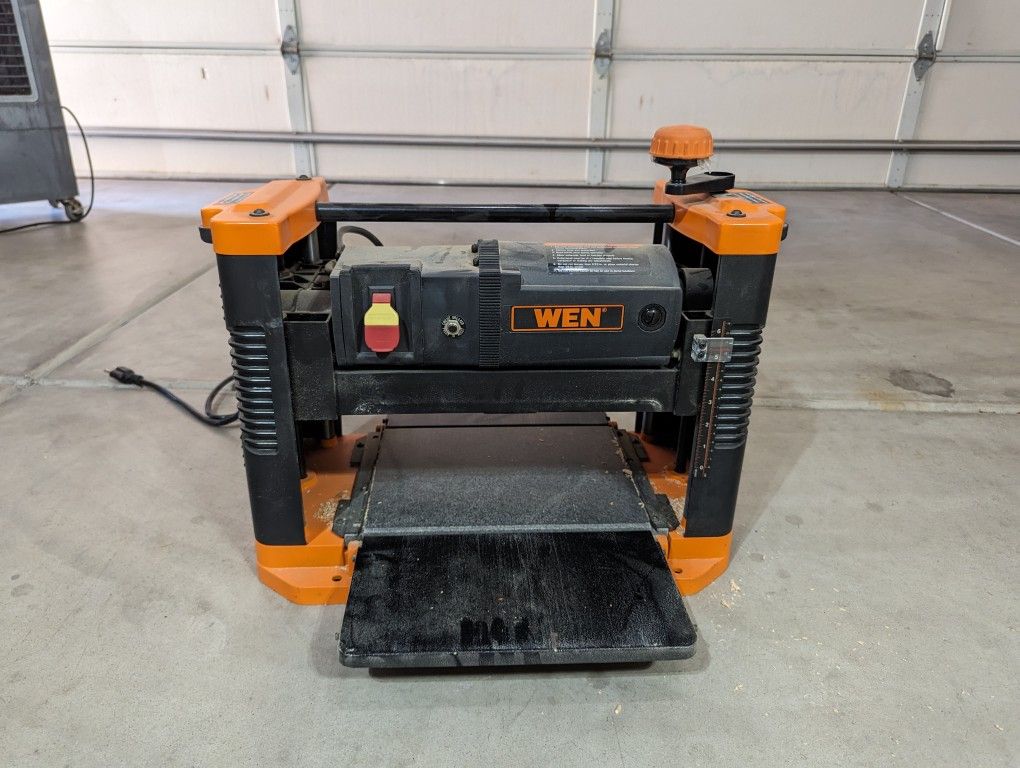WEN PL1252 15-Amp 12.5-Inch Two-Blade Benchtop Thickness Planer , Black

