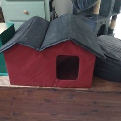 Indoor Outdoor Cat House Fully Collapsible And Water Repellent 