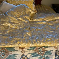 King Sz Blanket From Macys 