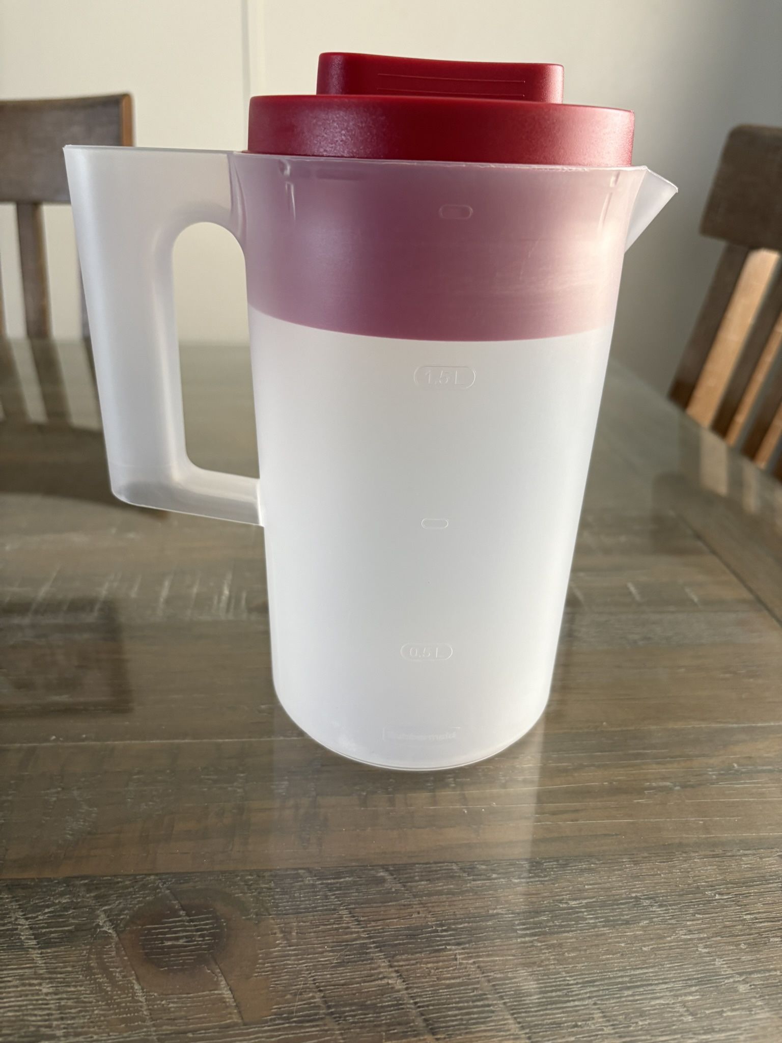 Rubbermaid 2QT Pitcher