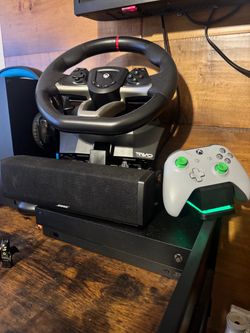 Hori Racing Wheel and Xbox