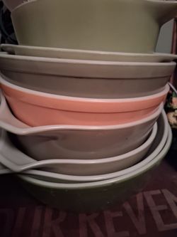 Ceramic mixing bowls 5$ each