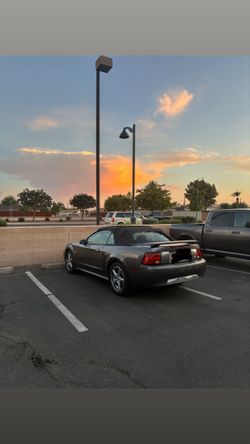 2004 Ford Mustang