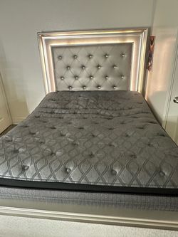 Cama queen
