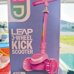Jetson Leap 3-Wheel Light-Up Kick Scooter
