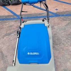 Vacuum Cleaner With BRUSH