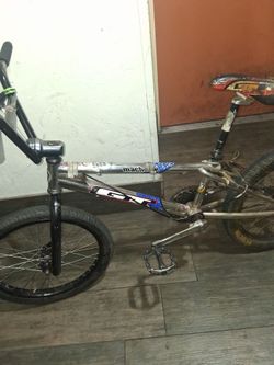 GT Mach One BMX Bike