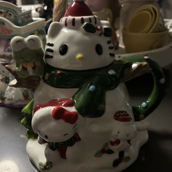 Hello Kitty Christmas Teapot