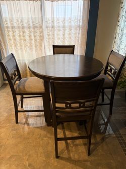Round Counter-Height Dining Table with 4 Chairs