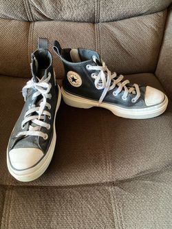Converse leather shoes size 4.5